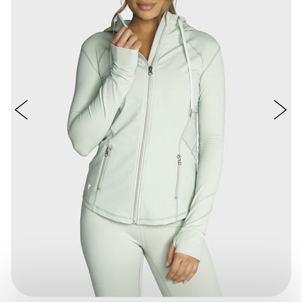 VShred Weightless zip up jacket gym workout